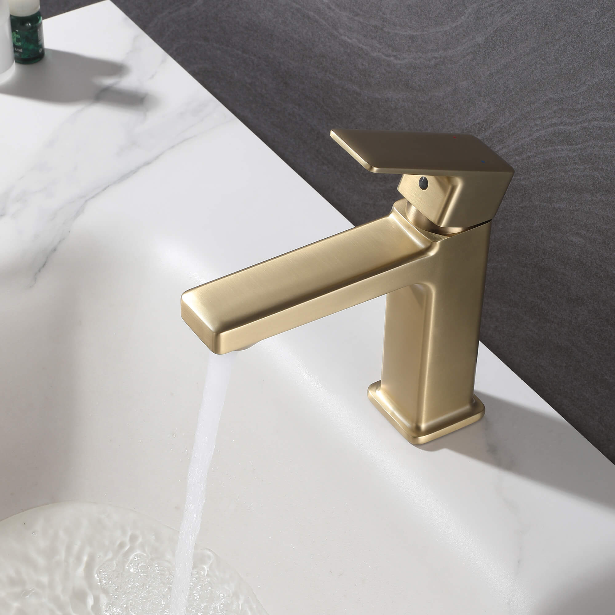 Modern Dual-Way Single Handle Basin Faucet with Detachable Splash-Free Aerator