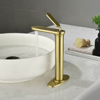 Minimalist Single Hole Single Handle Bathroom Faucet with removable aerator