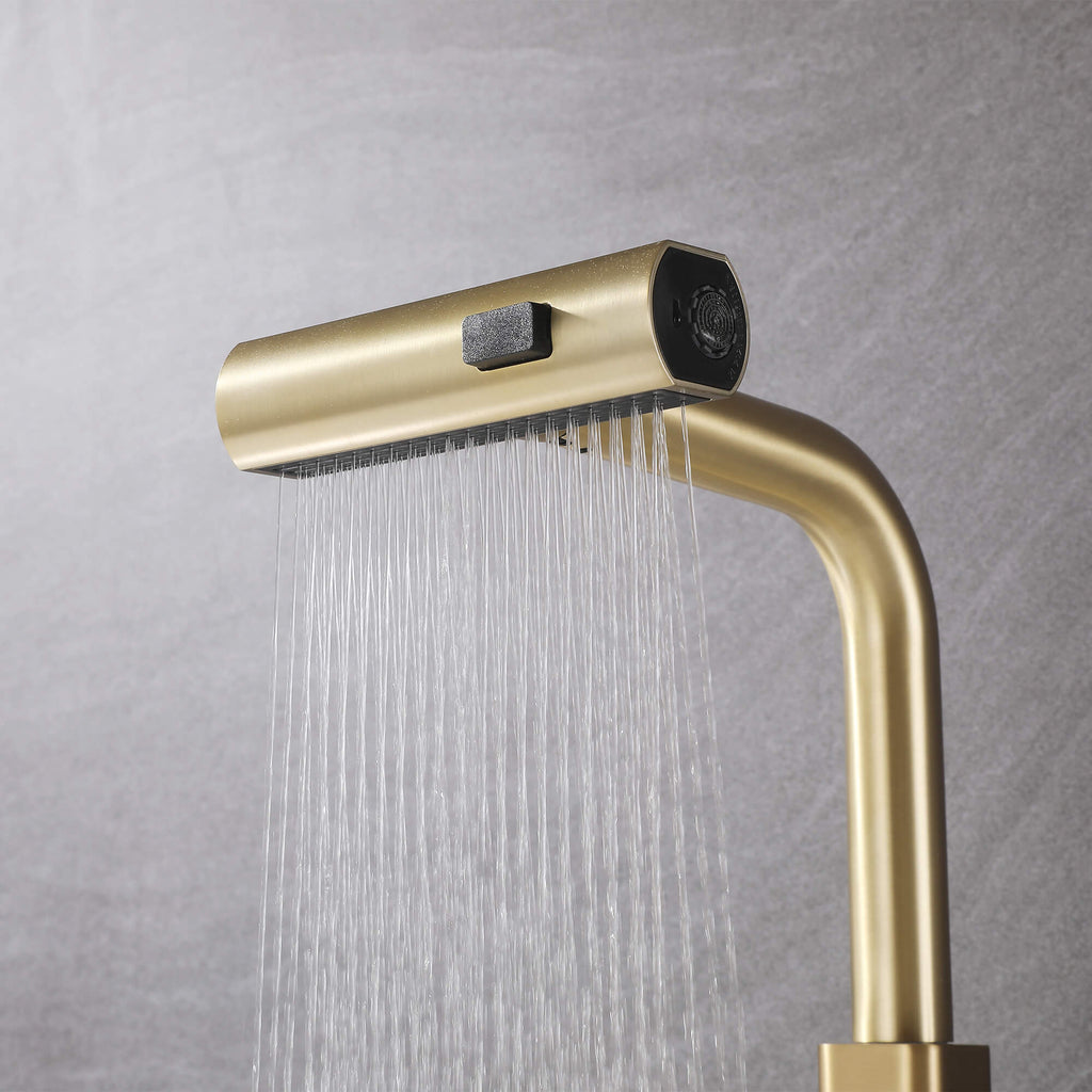 Smart Kitchen Faucet with Temperature Display & 3-Function Pull-Out Sprayer