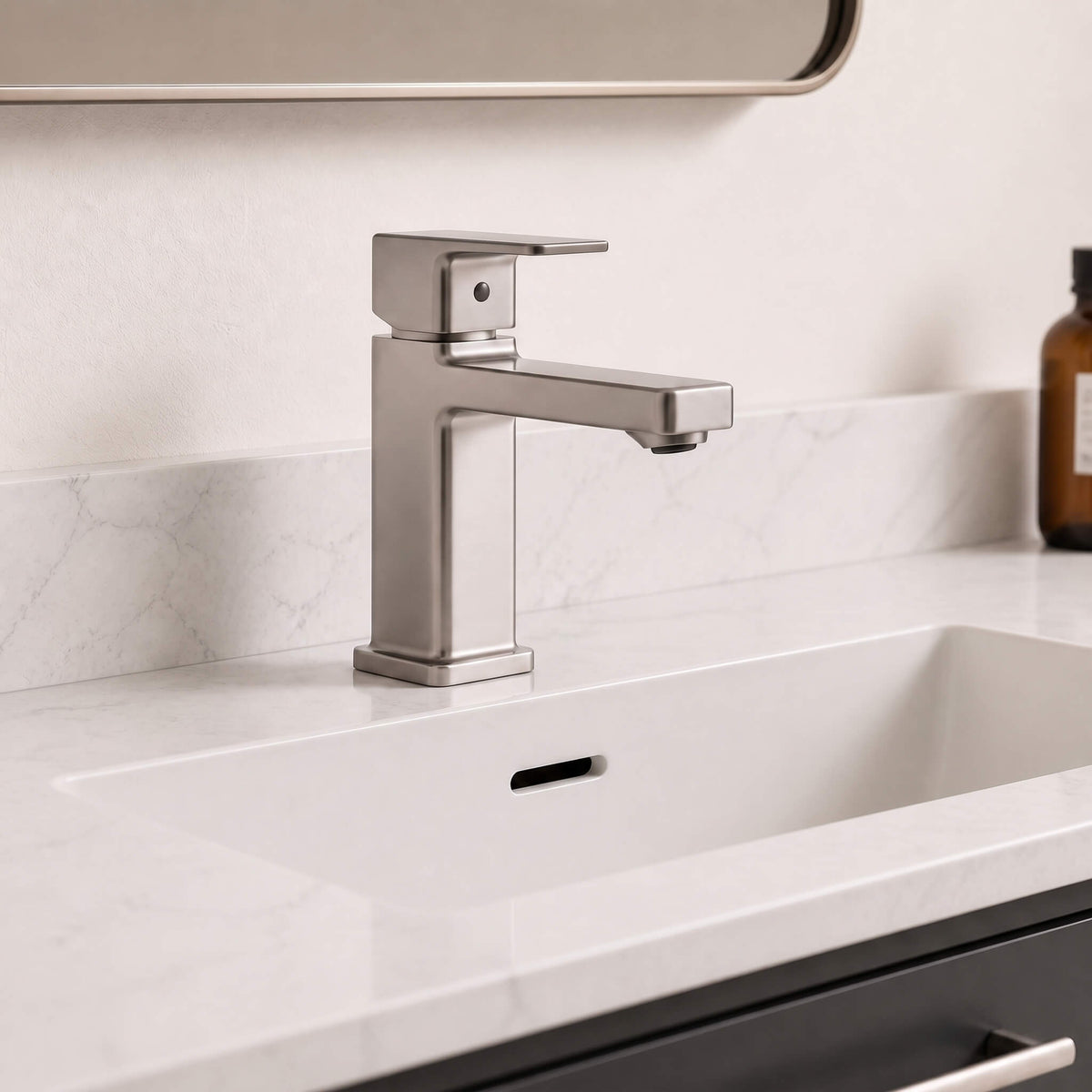 Geometric Single-Hole Bathroom Faucet with Removable Aerator