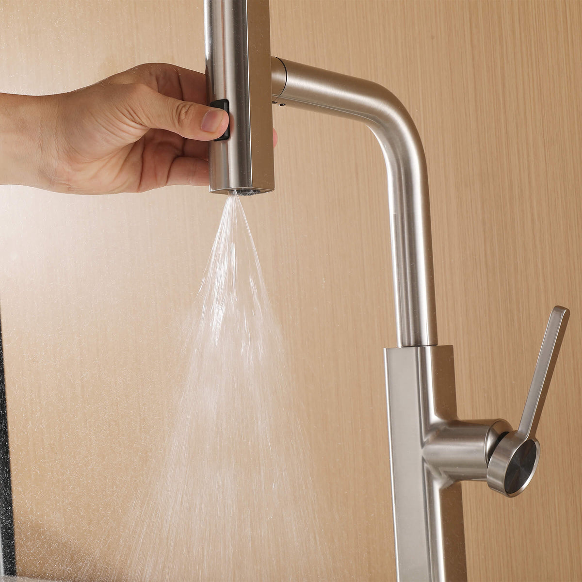 Smart Kitchen Faucet with Temperature Display & 3-Function Pull-Out Sprayer