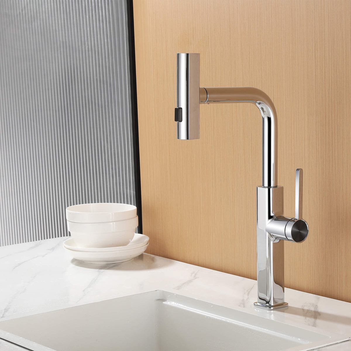 Smart Kitchen Faucet with Temperature Display & 3-Function Pull-Out Sprayer