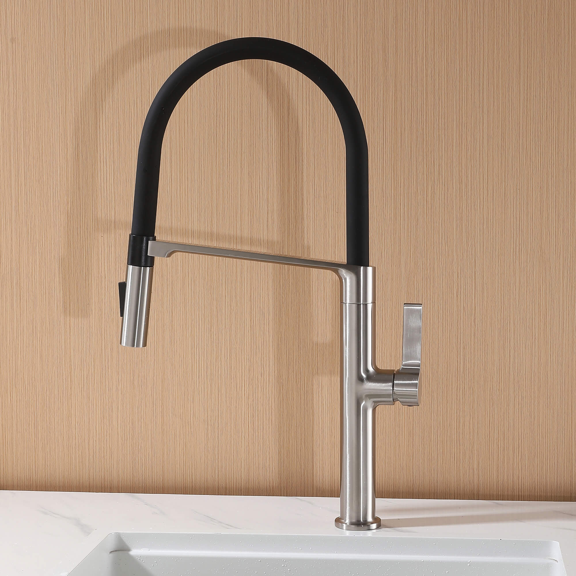 Dual-Mode Pull-Down Kitchen Faucet with Magnetic Spray Head
