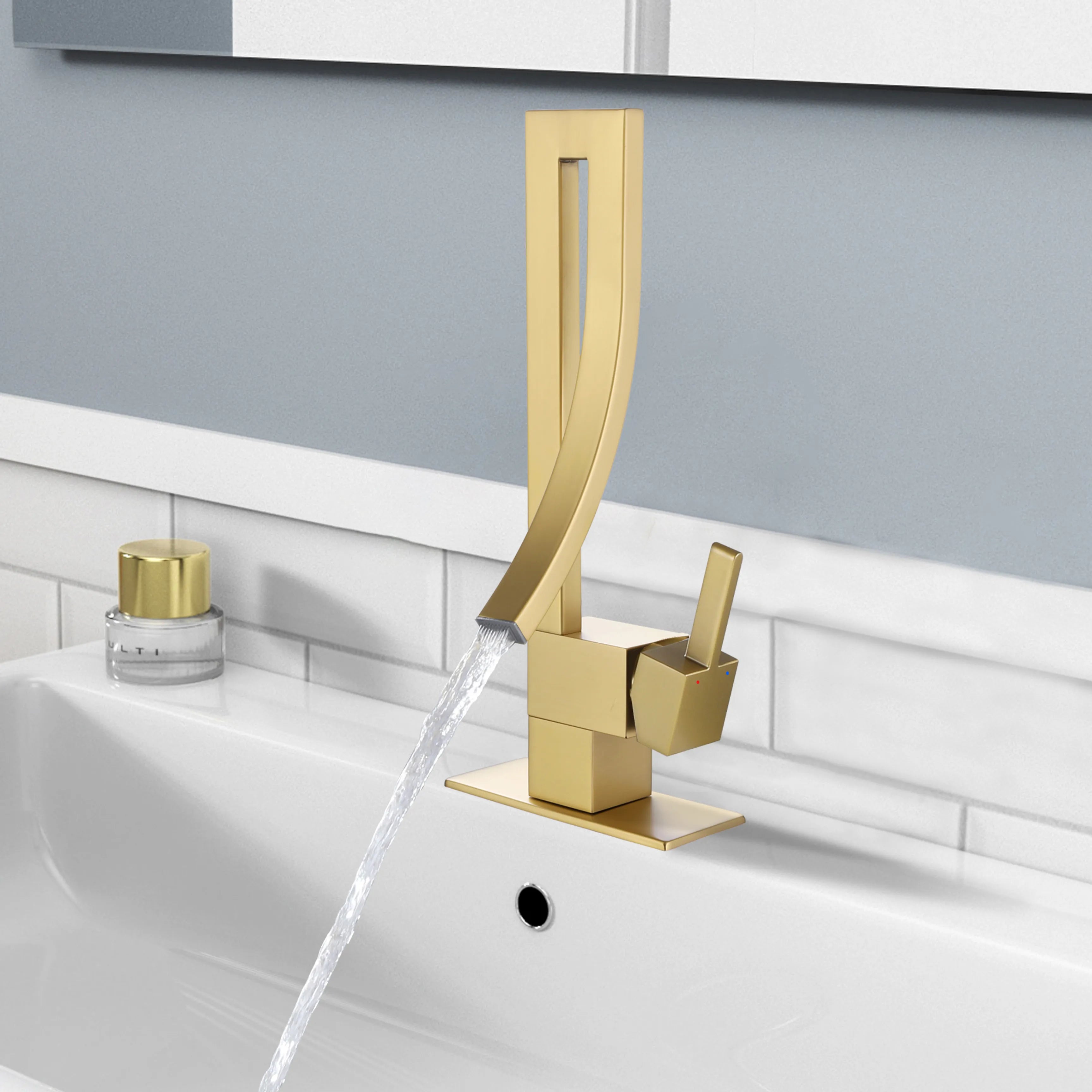 Deck Mount Single Handle Bathroom Faucet In Matte Black/Brushed Gold