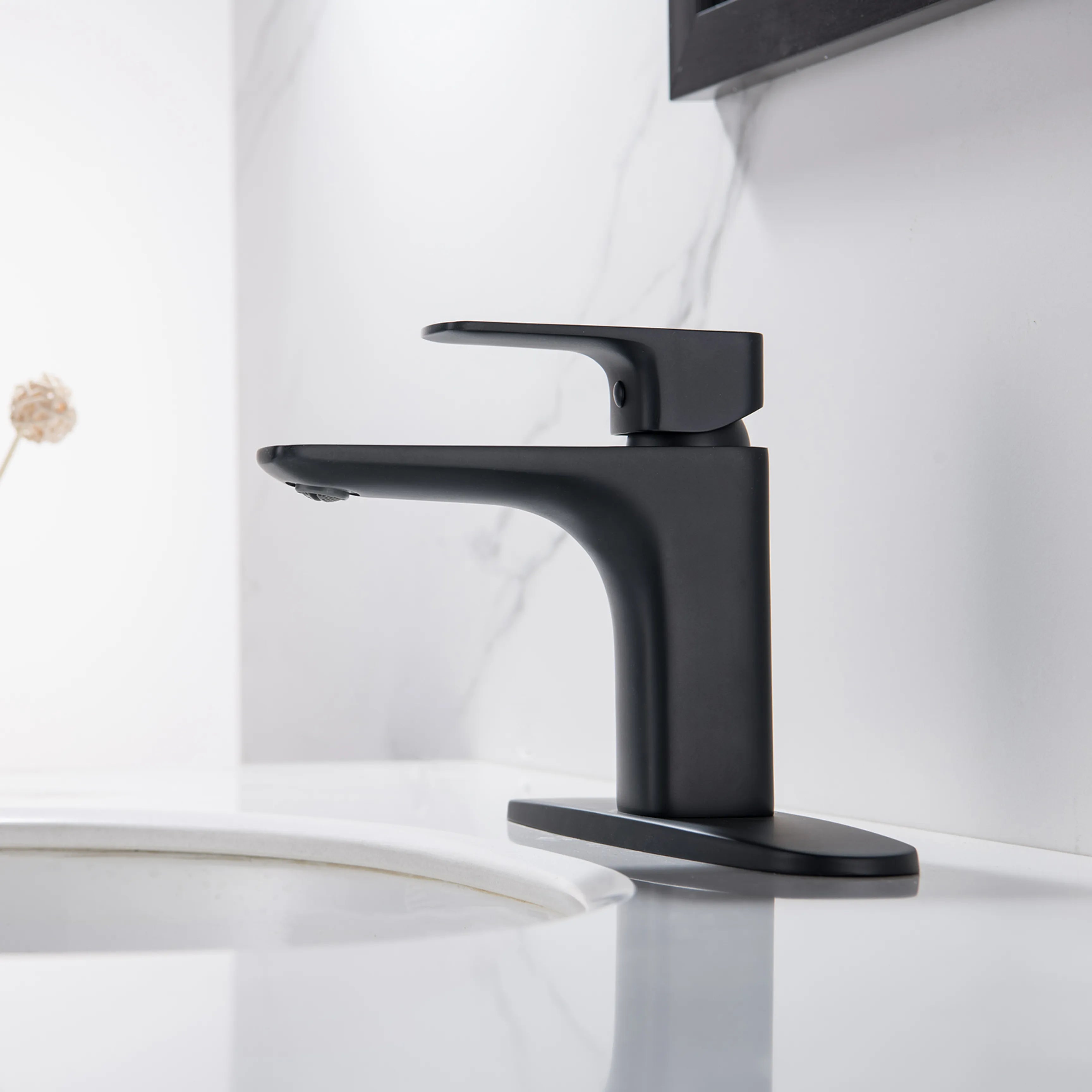 Matte Black Single Handle Bathroom Sink Faucet With Deck Plate