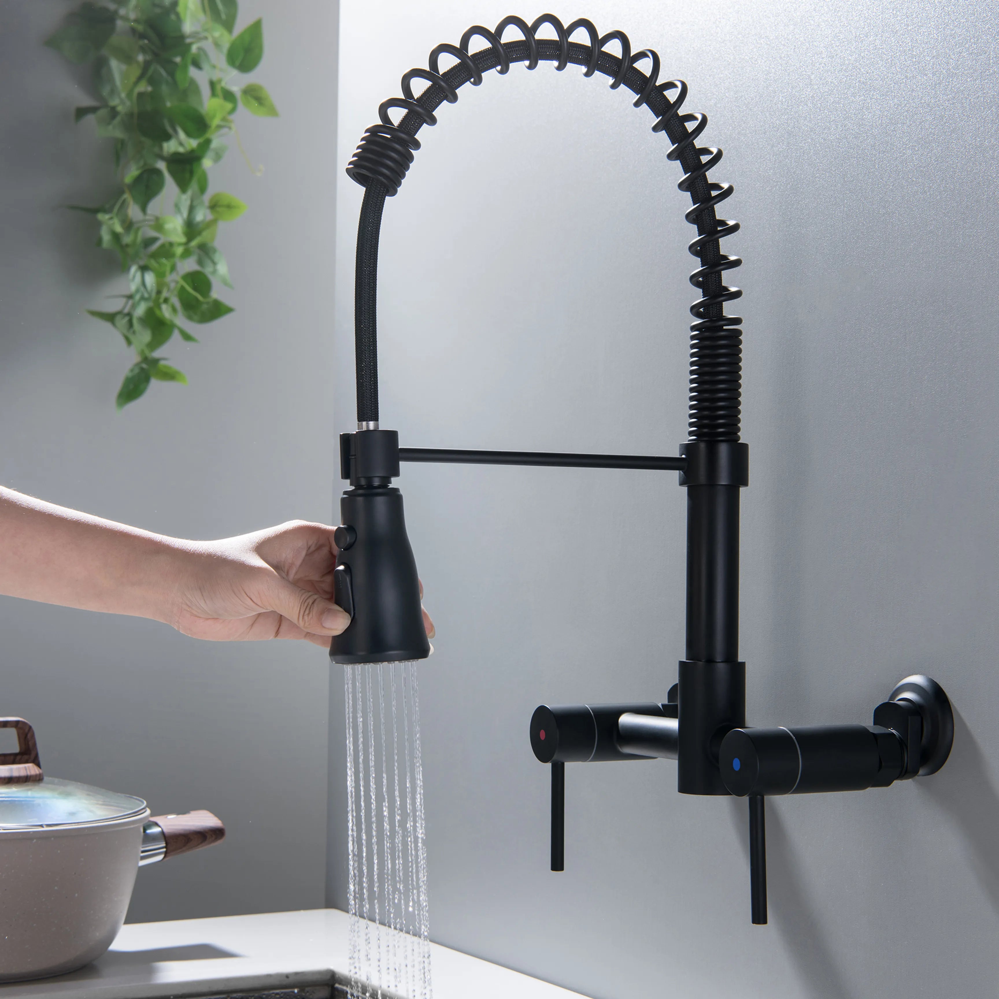 2-Handle Pull-Down Bridge Kitchen Faucet In Matte Black/Brushed Gold