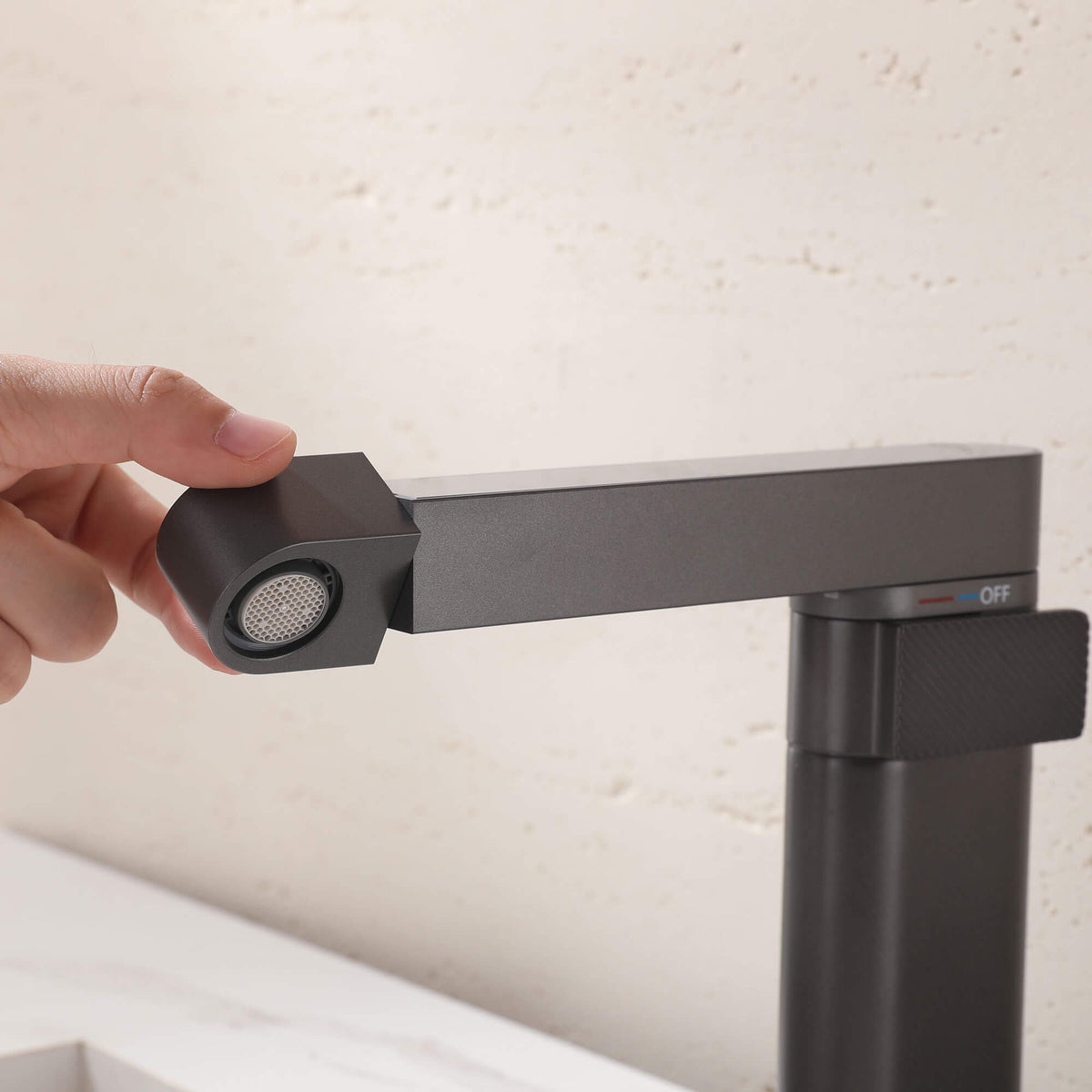 Smart Digital Display Pull-Out Basin Faucet with Dual-Mode Multi-Flow Delivery