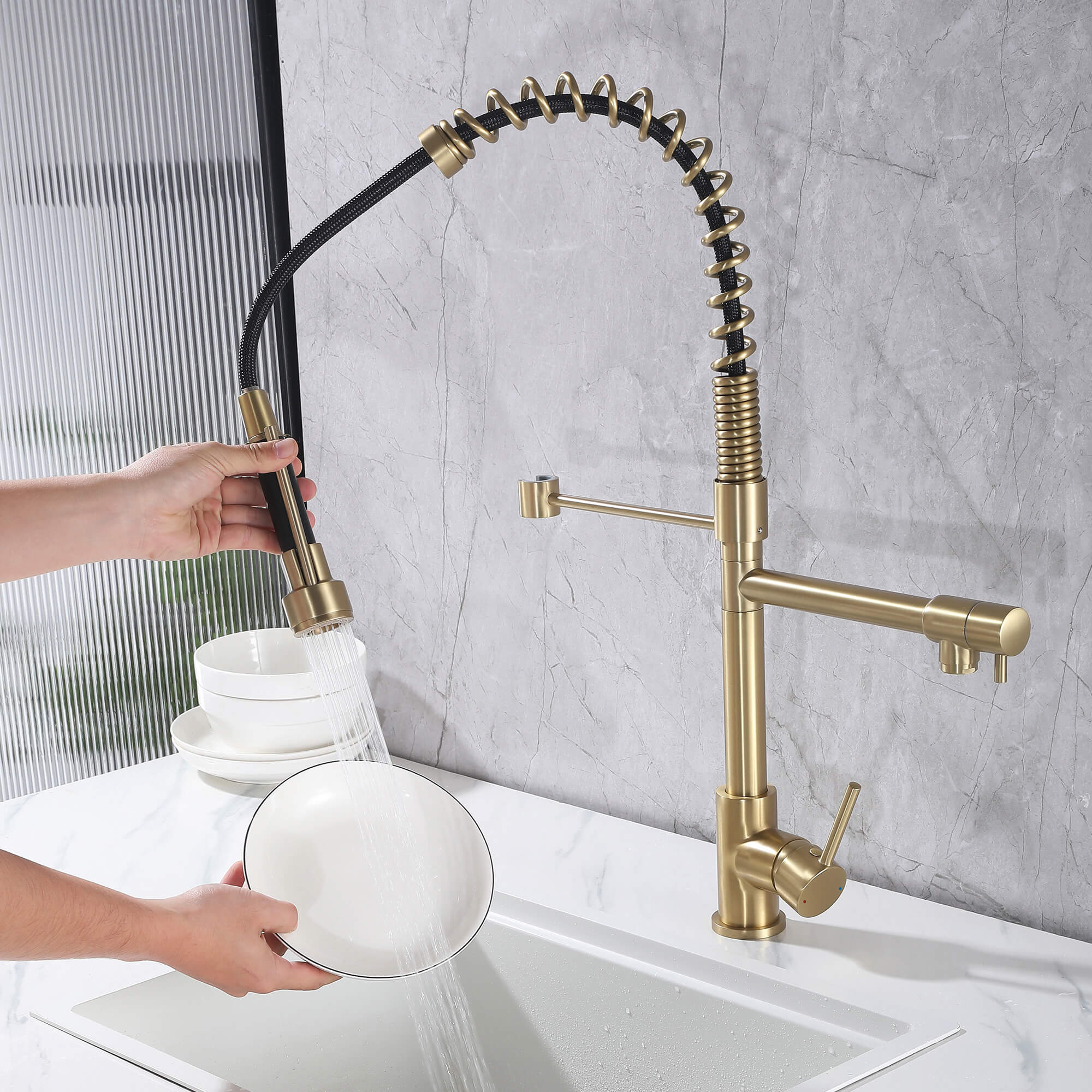 Luxury 3-Functions Pull-Down Kitchen Faucet with Magnetic Docking Spray Head