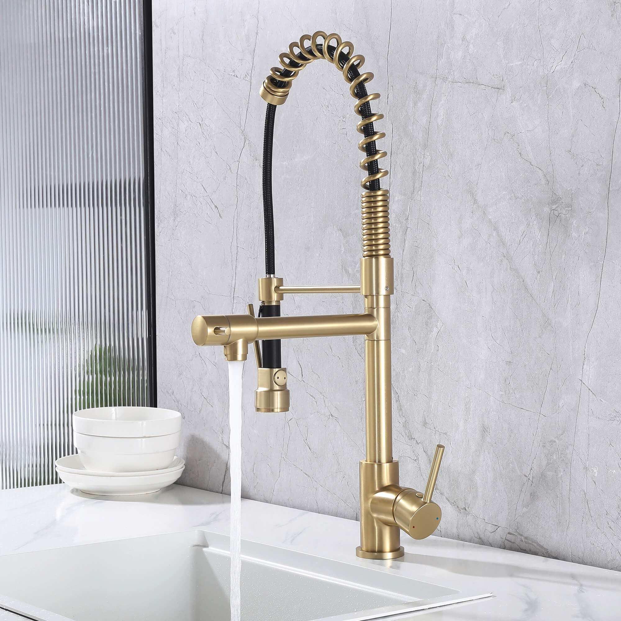 Luxury 3-Functions Pull-Down Kitchen Faucet with Magnetic Docking Spray Head