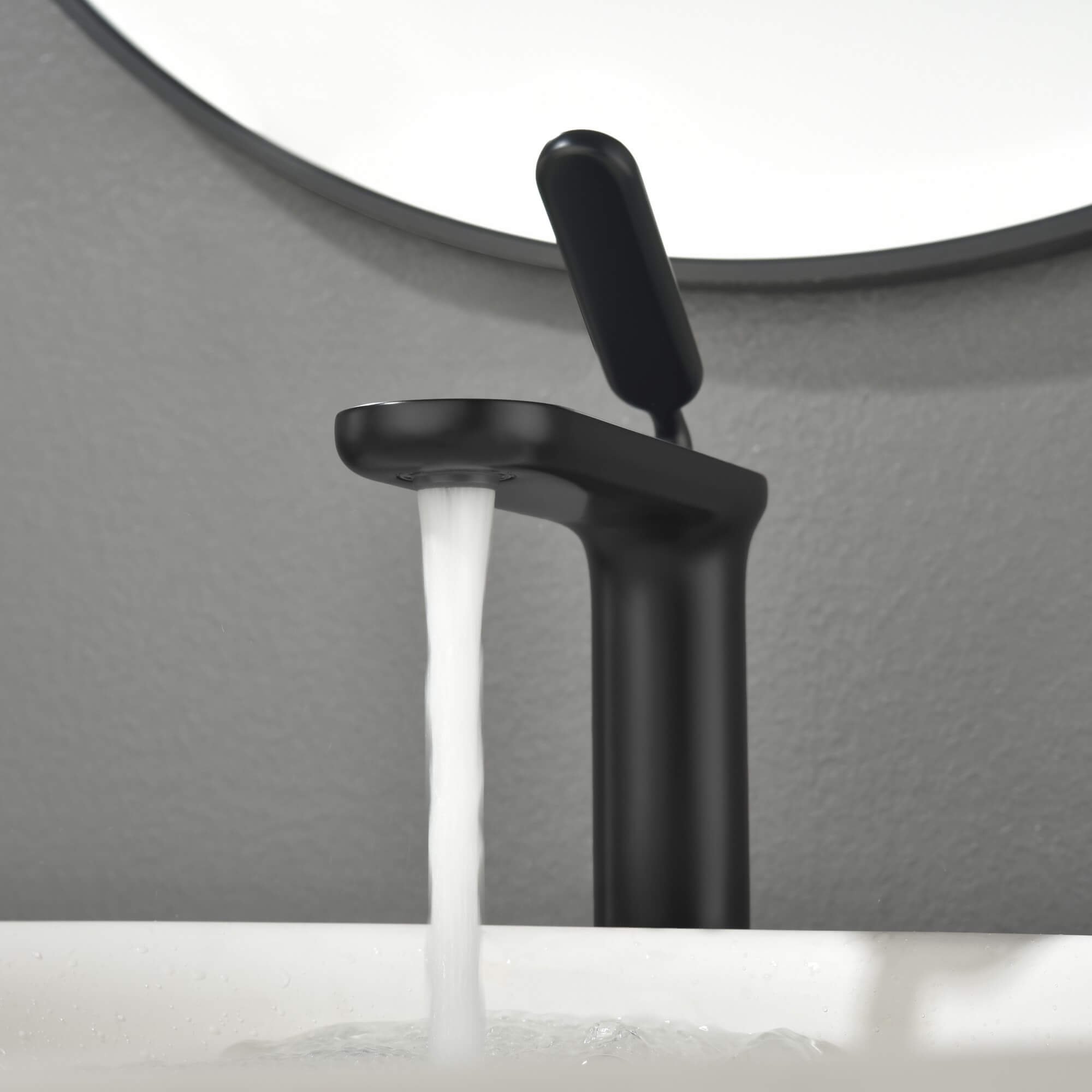Minimalist Single Hole Single Handle Bathroom Faucet with removable aerator