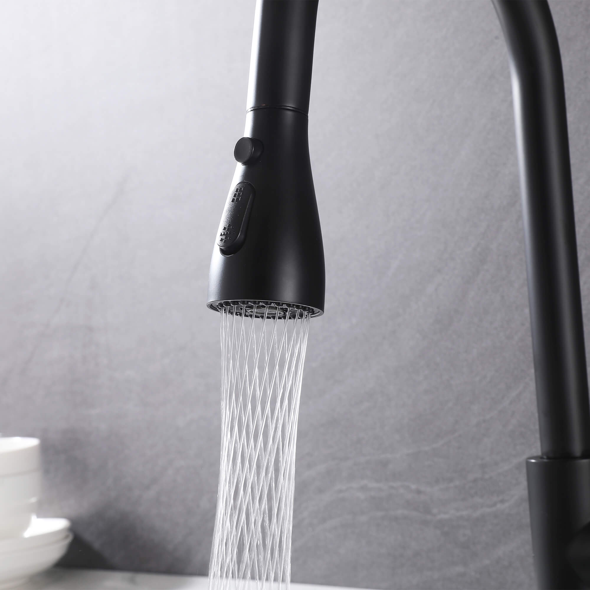Modern Single Handle Pull-Down Sprayer Kitchen Faucet with 3 Water Mode
