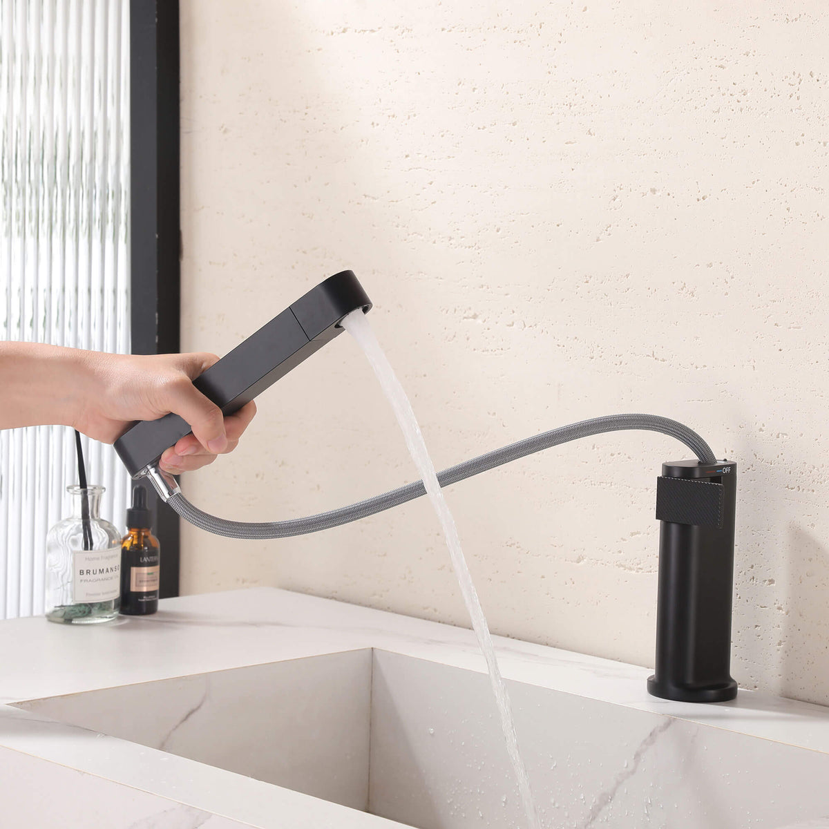 Smart Digital Display Pull-Out Basin Faucet with Dual-Mode Multi-Flow Delivery