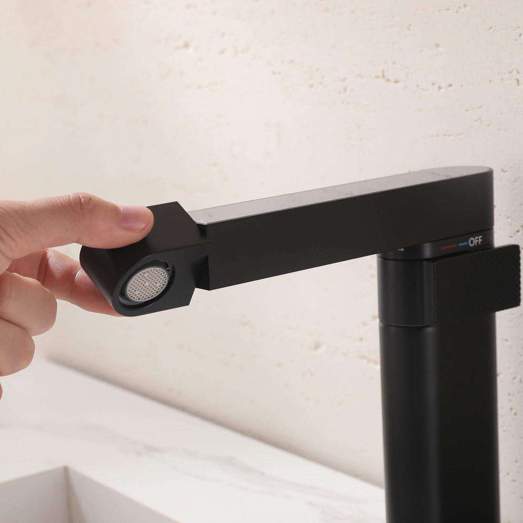 Smart Digital Display Pull-Out Basin Faucet with Dual-Mode Multi-Flow Delivery