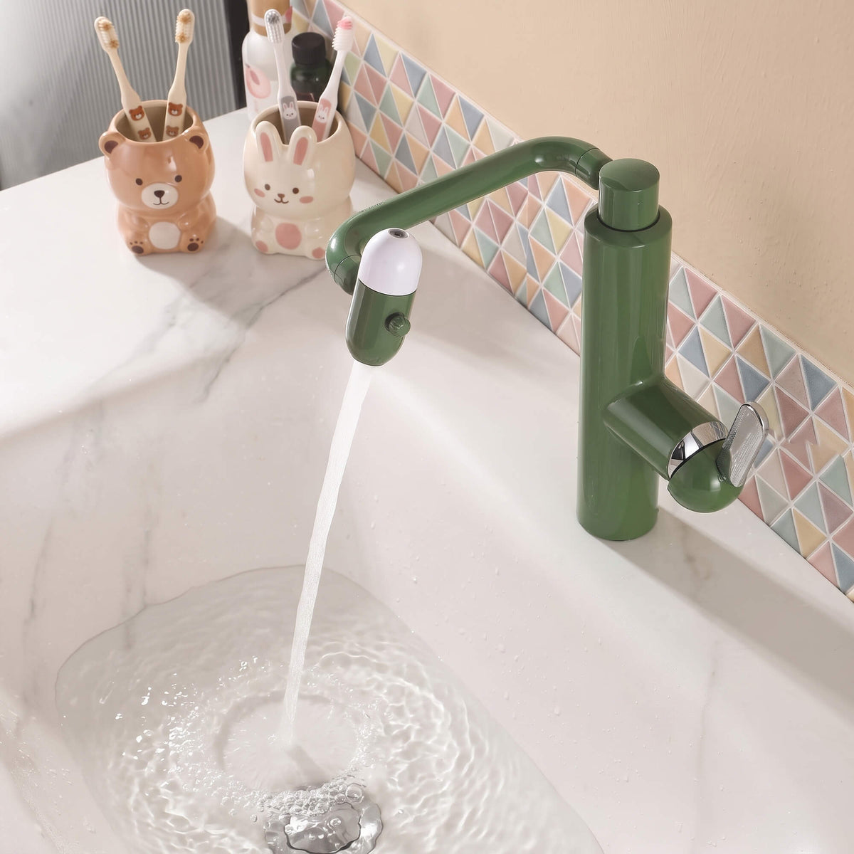 Single-Hole Pull-Out Bathroom Faucet with 360° Bionic Arm and 4 Spray Modes
